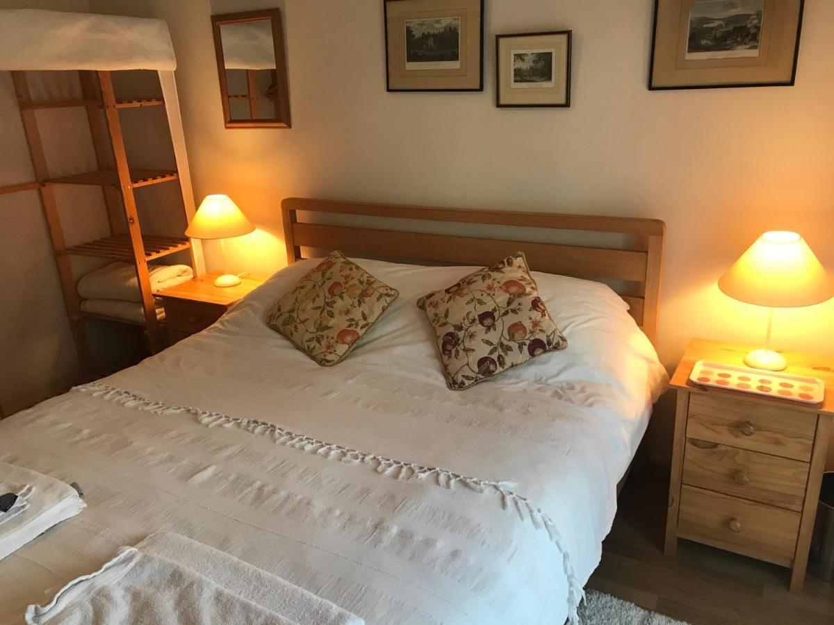 Penpergwm The Old Coach House 아파트 외부 사진